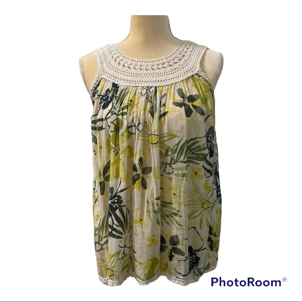 Chaudry‎ KC Palm Print halter crochet neck top blouse